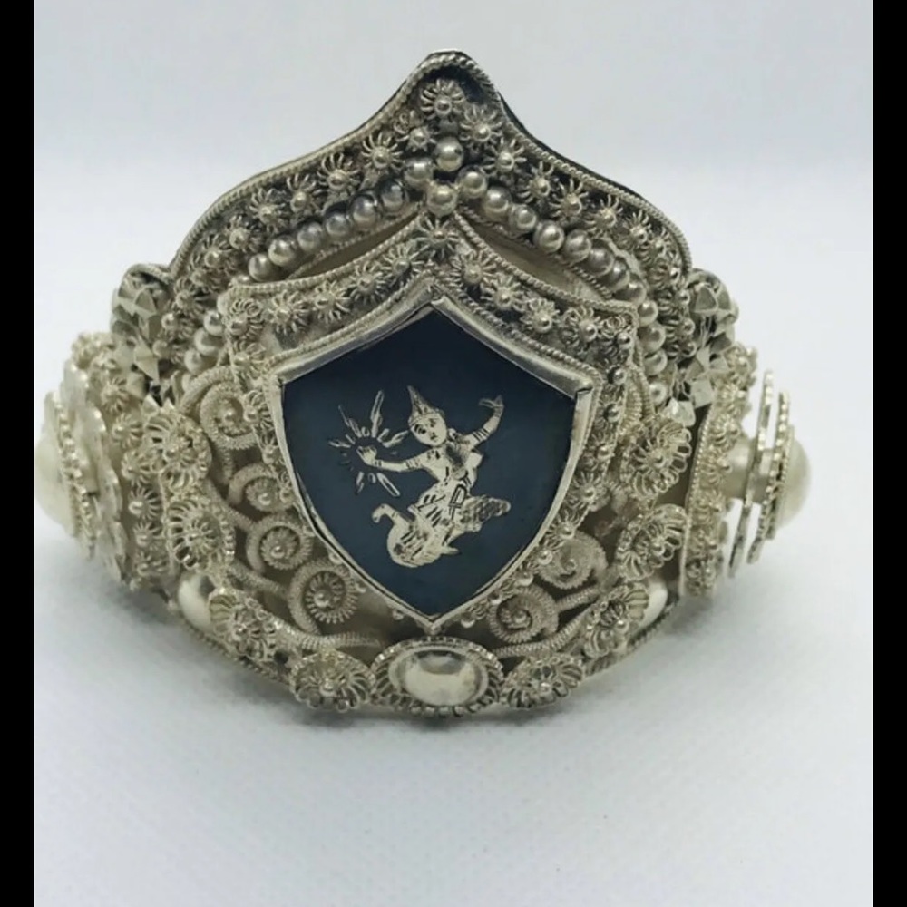 SIAM NIELLO Oxidized Sterling Dancing Goddess 5 1/2” Inside Cuff Bracelet